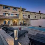 Sima Villa *