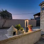Sima Villa *